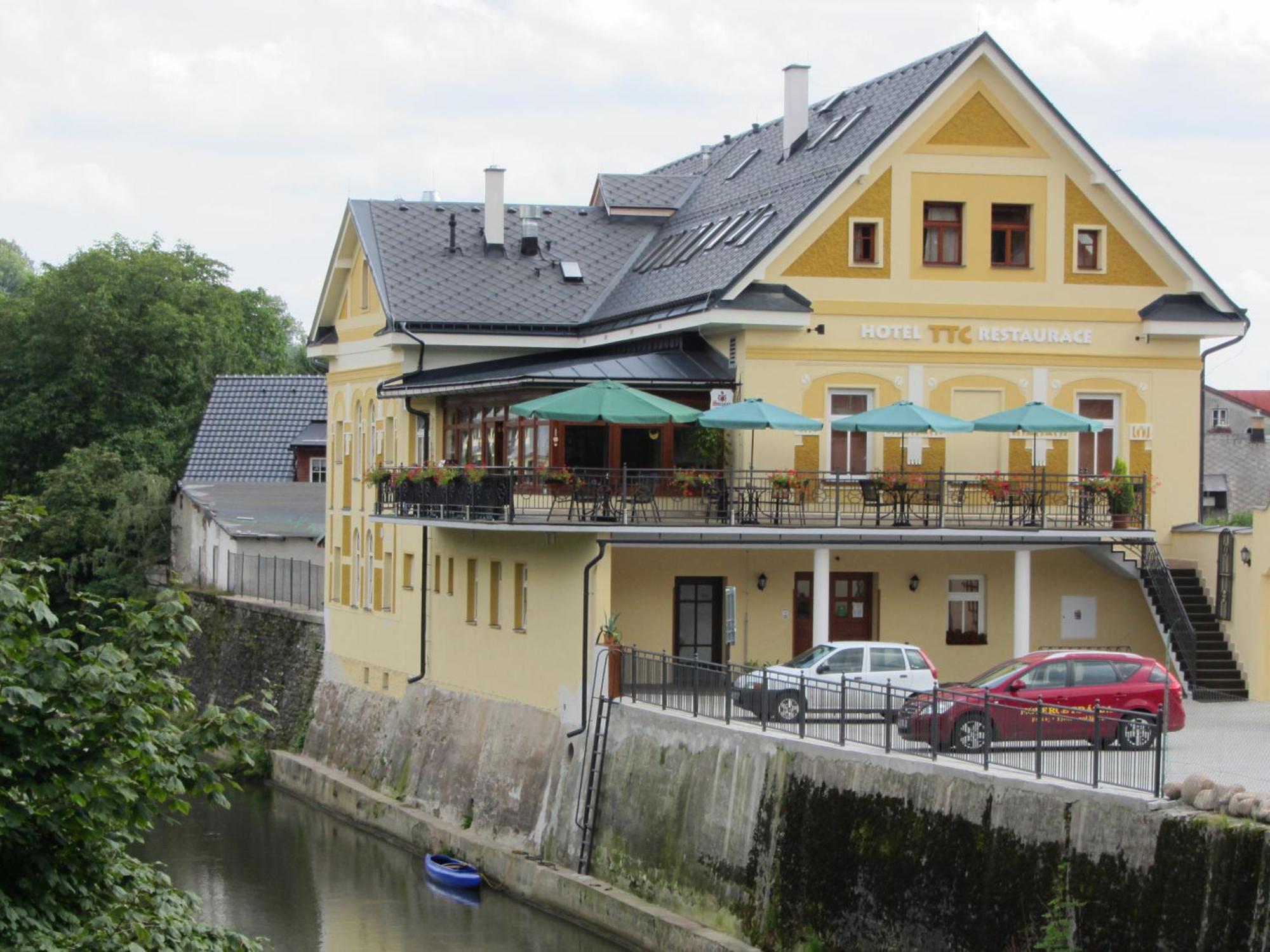 Wellness & Sport Hotel Ttc Vrchlabí Esterno foto